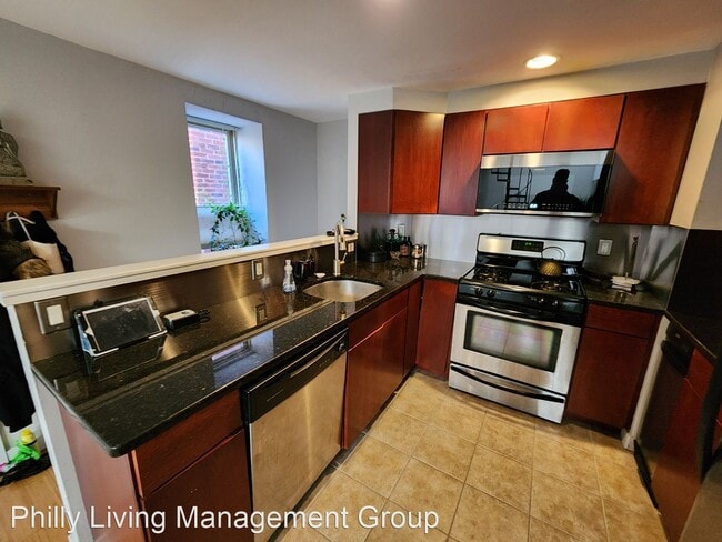 Foto del edificio - 1 br, 1 bath House - 1019-25 N 4th St #1025B