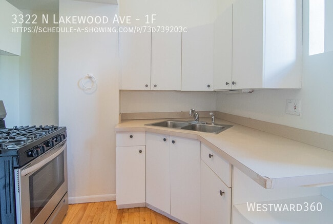 Building Photo - Lakeview / Ground Floor Studio / Available...