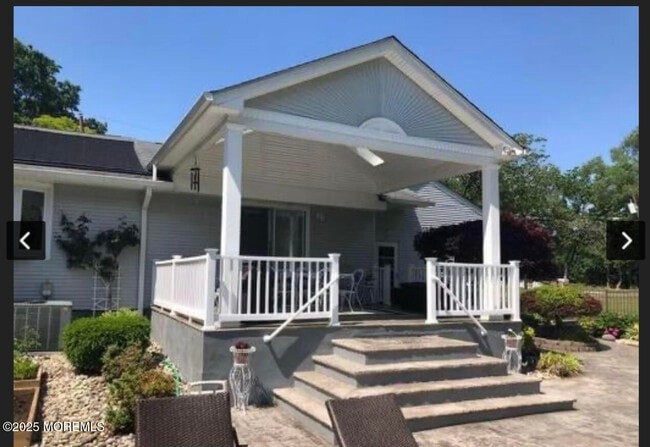 Building Photo - 34 Hendrickson Pl