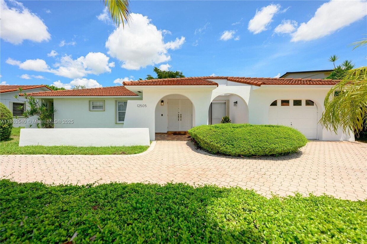 Primary Photo - 12505 SW 22nd Terrace