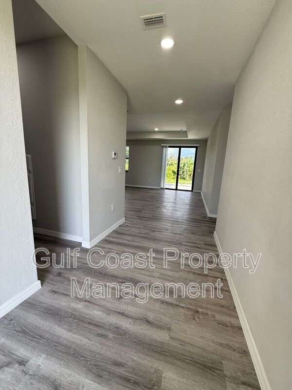 Foto del edificio - 3103 58th St W