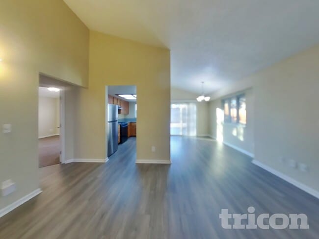 Building Photo - 5972 Royal Vista Way