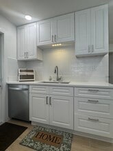 Building Photo - 6704 S Faul St