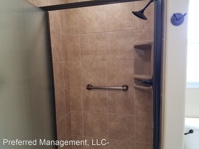 Foto del edificio - 4 br, 3 bath House - 402 Appletree Lane