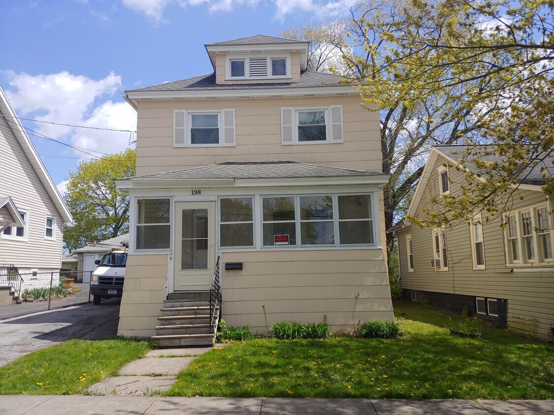 Primary Photo - 138 Norwood Ave
