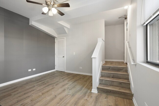 Foto del edificio - 4875 N Magnolia Ave
