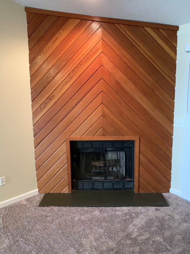 Building Photo - 133 Columbine Dr. Unit # 113