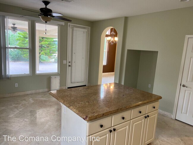 Foto del edificio - 3 br, 3 bath House - 10162 Foothill Court