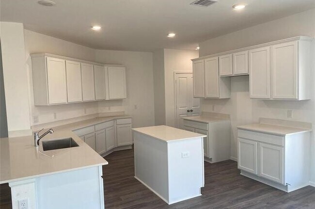 Building Photo - 22215 Scarlino Dr