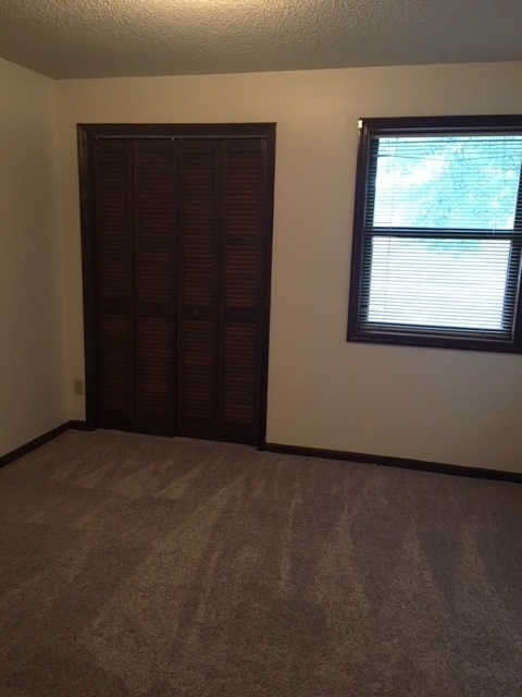 Building Photo - 2 Bedroom/2 Bath Townhome located in Valdosta