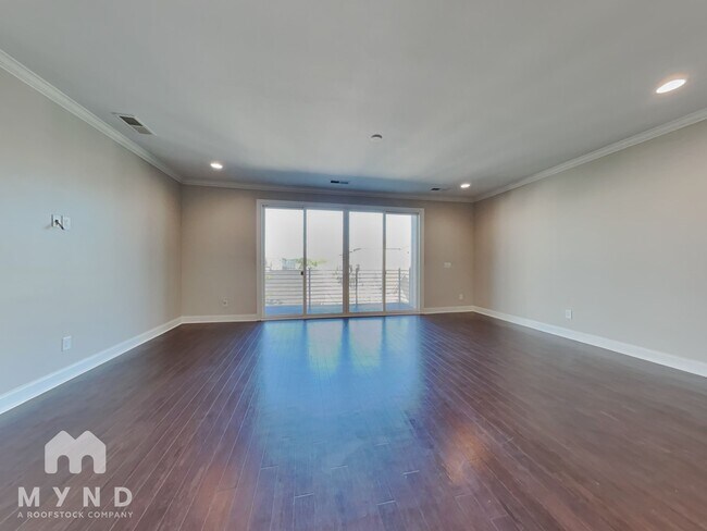 Foto del edificio - 2547 Statesville Ave