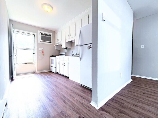 Foto del edificio - 4437 Layola Ave