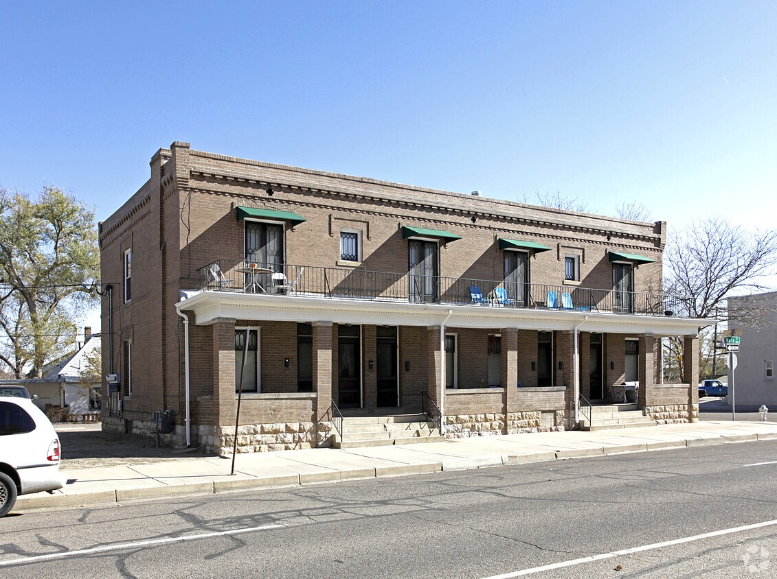 Foto del edificio - 1402 N Main St