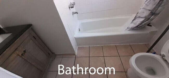 Building Photo - Reduced! Super cute remodel unit 2 bedroom...