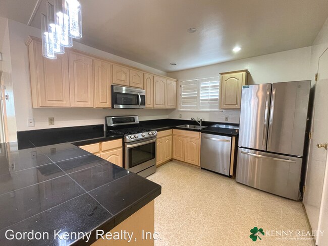 Building Photo - 3 br, 2 bath House - 392 Lynbrook Drive