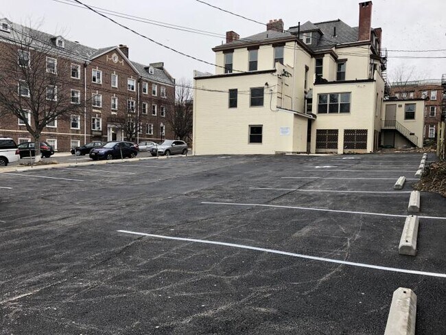 Foto del edificio - 2938 St Paul St