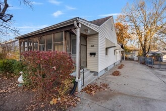 Building Photo - 1620 SW Campbell Ave