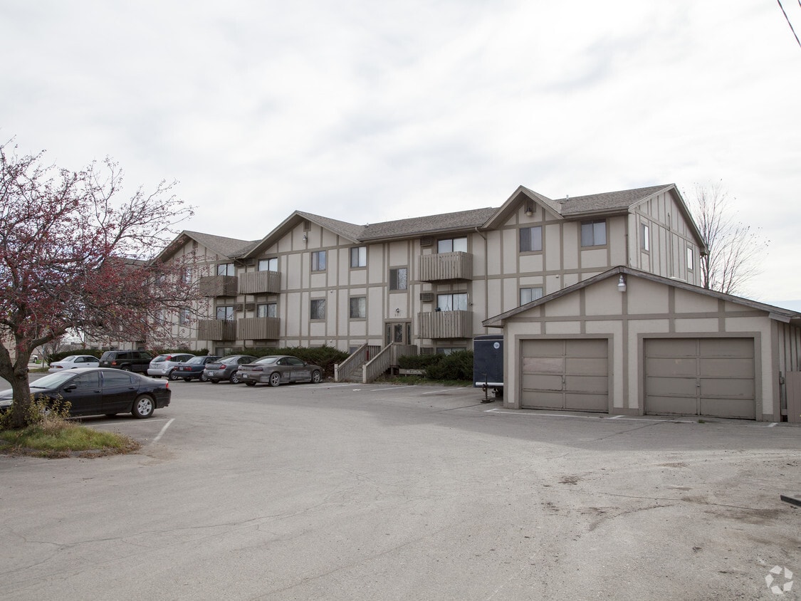Building Photo - Oralabor Point Apartments