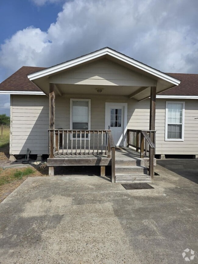 Building Photo - 312 McKenzie Rd