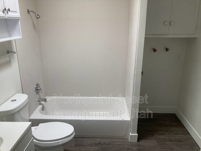 Foto del edificio - 3846 S Lee Maur St