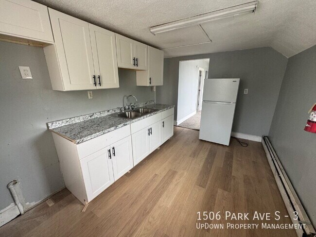 Building Photo - 1506 Park Ave