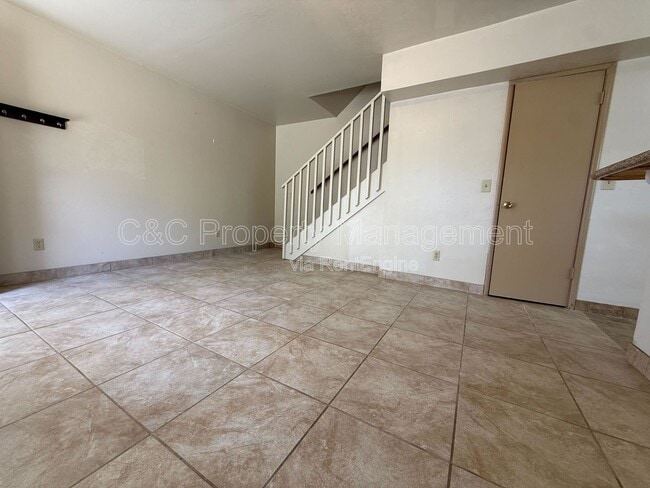 Foto del edificio - 830 Parcel St