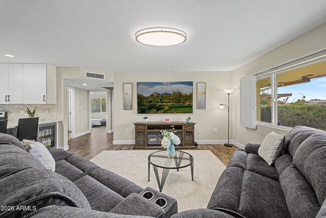 Building Photo - 2837 W Union Hills Dr