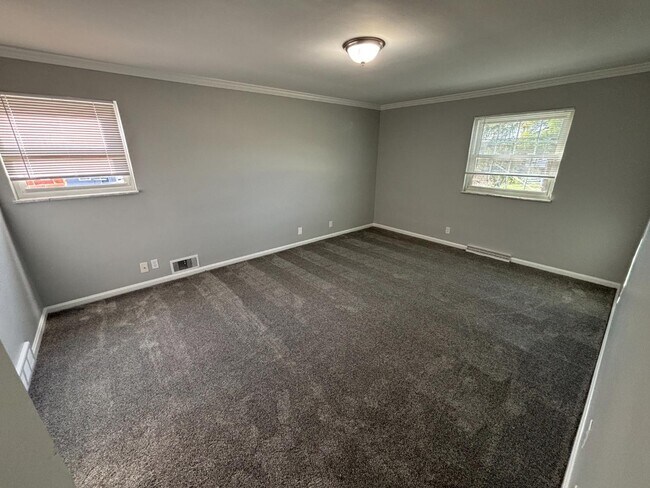 Foto del edificio - 6474 Branch Hill-Guinea Pike