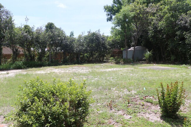 Building Photo - 21 Highpoint Dr