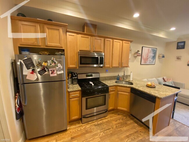 Building Photo - 2 br, 1 bath Duplex - 23 Lothrop St 1