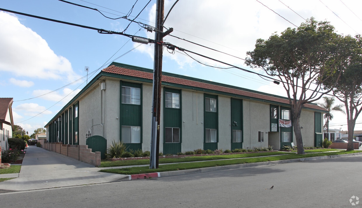 Foto del edificio - Cedar Villa Apartments