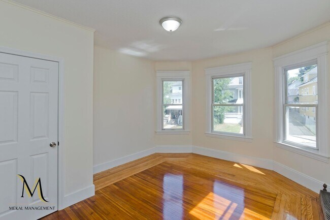 Building Photo - 20 Sachem St