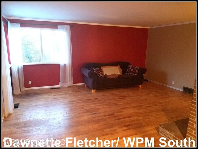 Building Photo - 3 br, 1 bath House - 14642 7th Ave SW- Upper