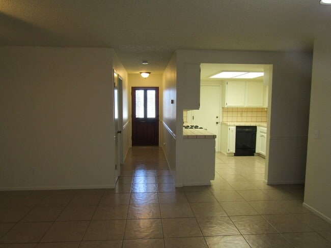 Building Photo - 507 Bakeman Ln