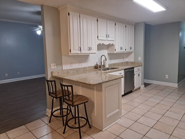 Building Photo - 111 Weatherstone Pl