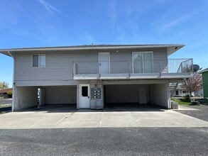 Building Photo - 1206 W Columbia Ave