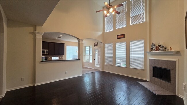 Building Photo - 7519 Chathan Glen Ln