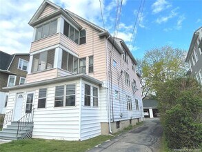 Building Photo - 36 Oakwood Ave