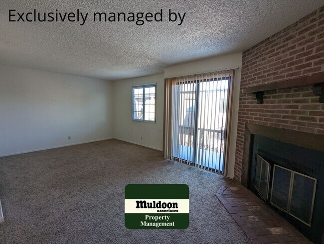 Foto del edificio - Cute Low Maintenance Living Pet Friendly Condo!