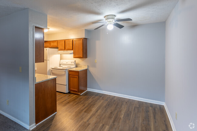 2 BR, 1BA - 1,000 SF - Woodhill Apartments