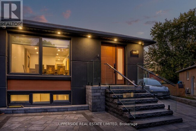 Photo du bâtiment - LOWER 61 MARLIN COURT