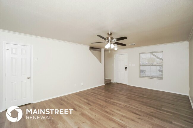 Foto del edificio - 318 Quince Flower