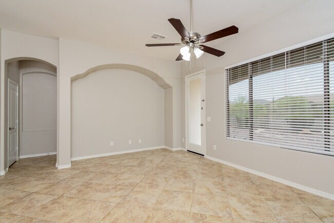 Foto del edificio - 13640 W Jesse Red Dr