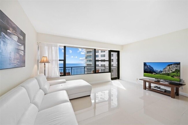 Building Photo - 3800 Galt Ocean Dr