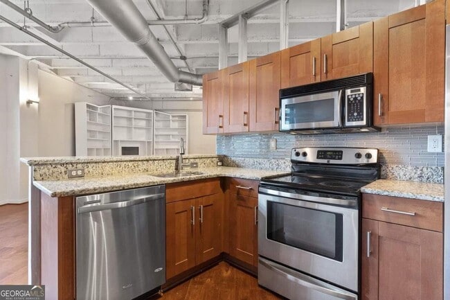 Building Photo - 878 Peachtree St NE