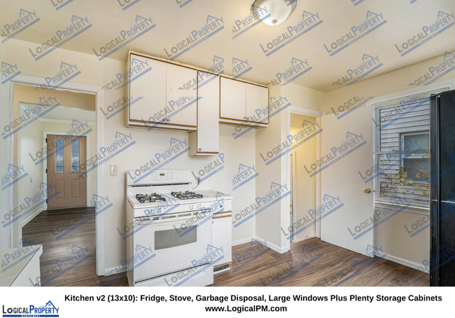 Building Photo - 3/2 Bnglw Fnshd Bsmnt 2.5 Grg All Applncs