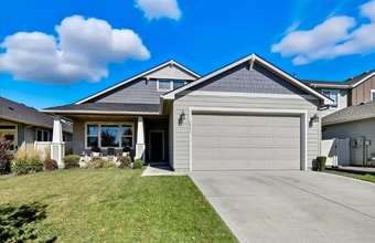 Building Photo - 3041 W Pascal Dr