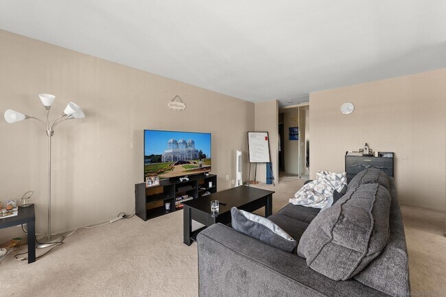 Foto del edificio - 11174 Kelowna Rd