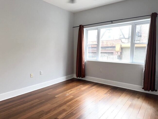 Foto del edificio - 281 4th St