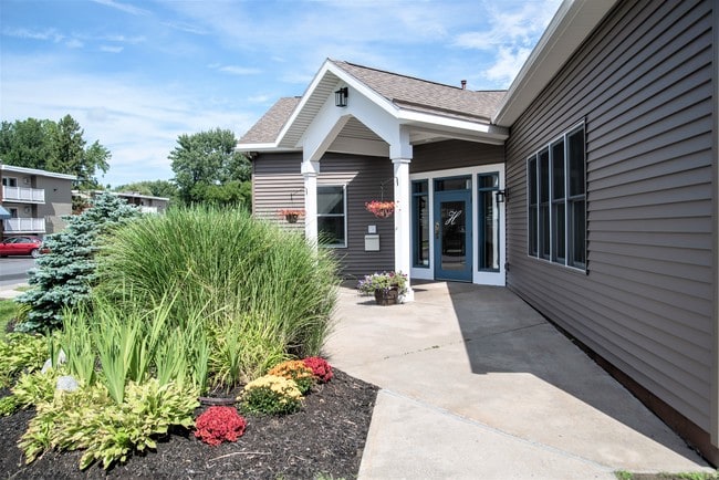 Building Photo - Harborside Manor